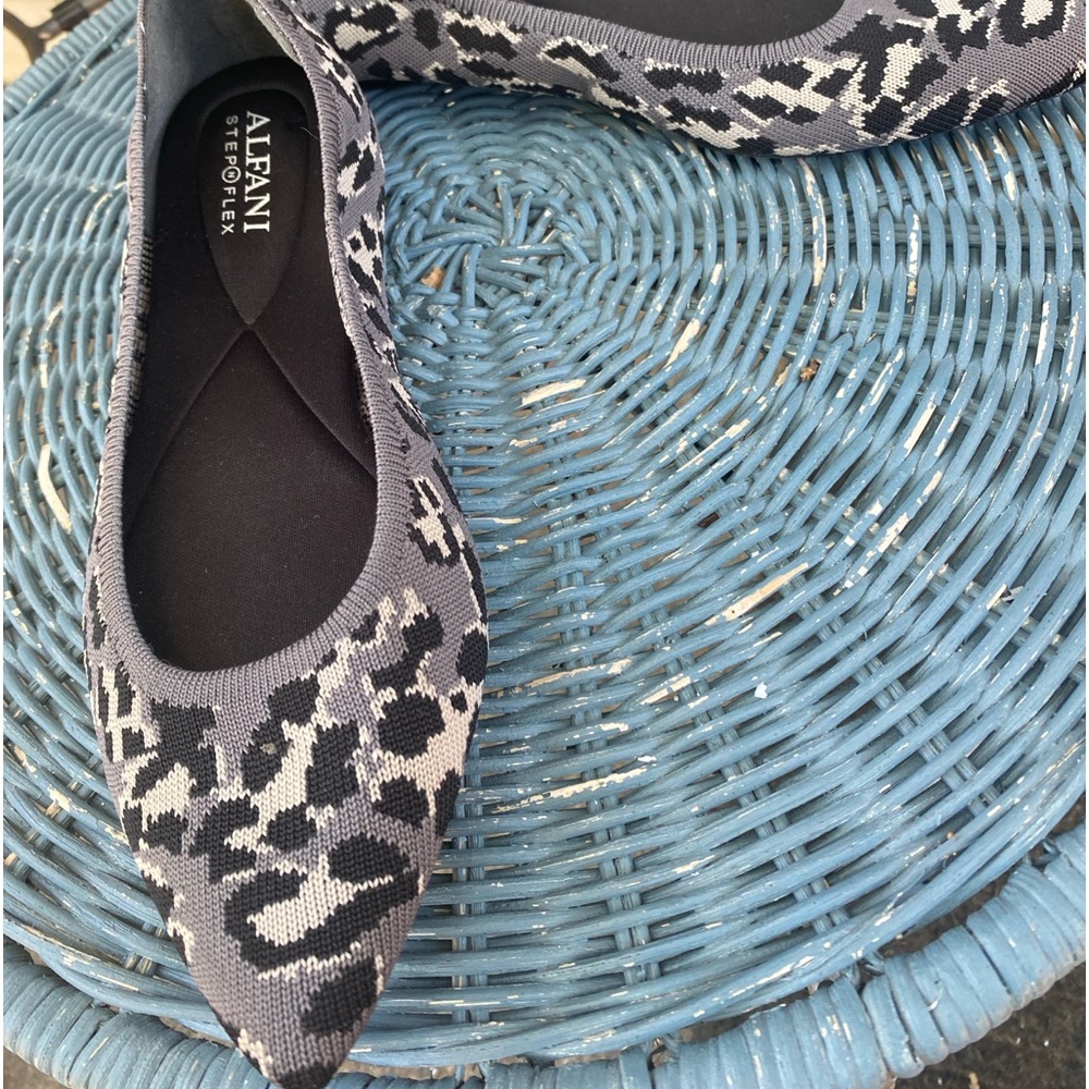 NWT Alfani Step n Flex flats size 6.5 ‘Poppy’